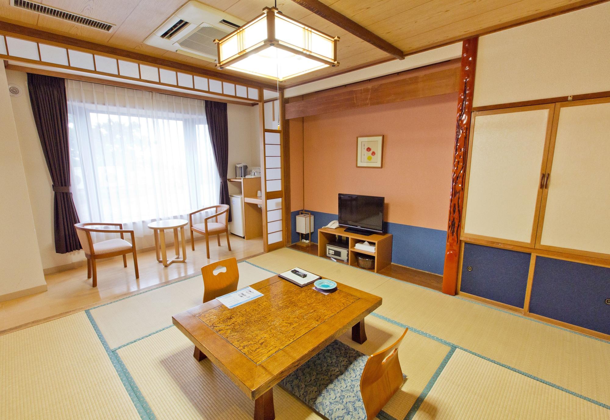 Kangetsuen Ryokan 4*